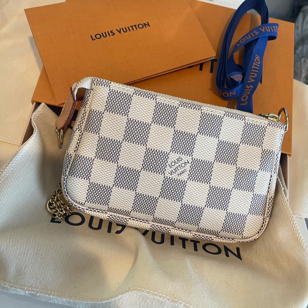 Mini Pochette Accessories